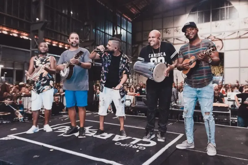 Imagem Grupo Clareou